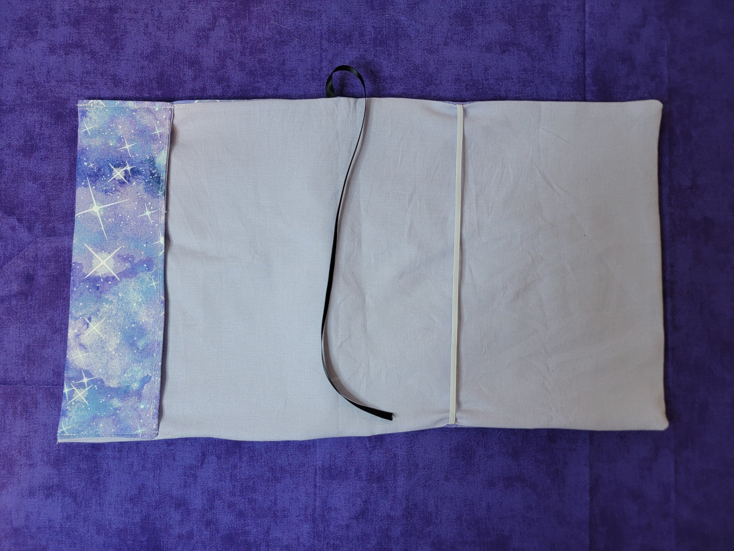 Galaxy adjustable book sleeve